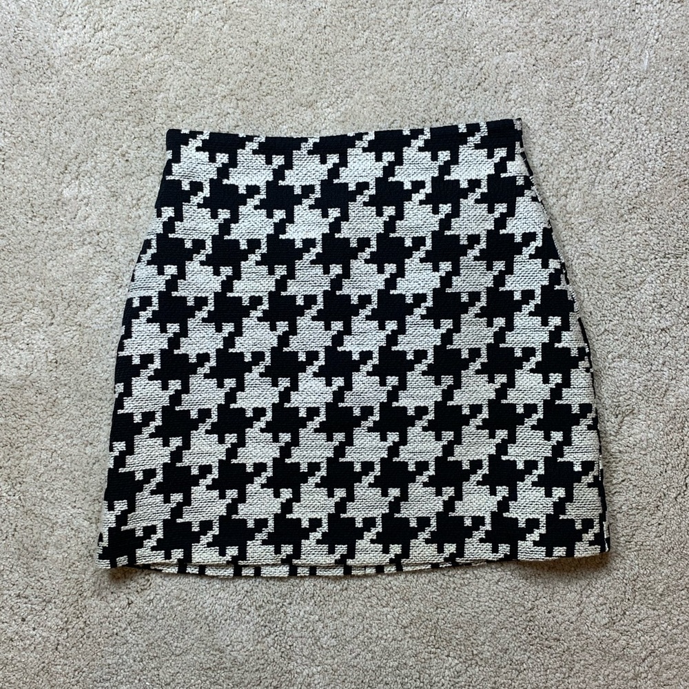 H&M Houndstooth Skirt